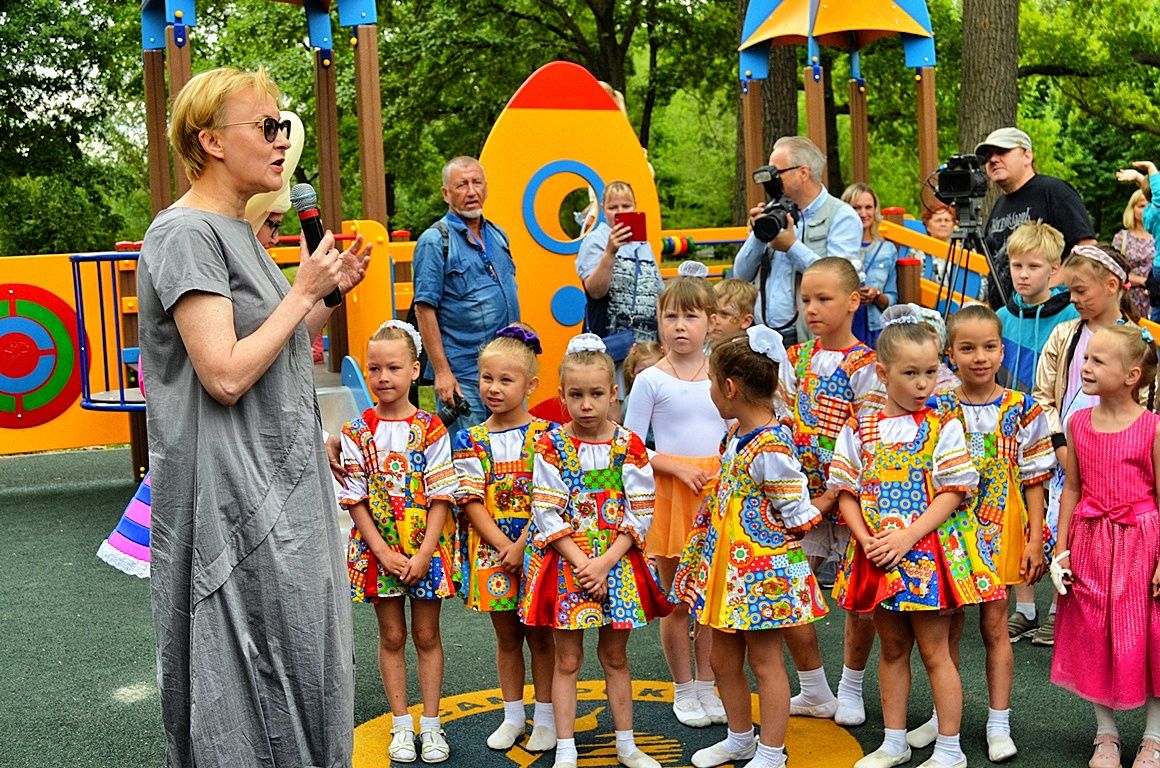 Благотворительный проект от Хлебозавода № 5: В Самаре открыли первую инклюзивную детскую площадку